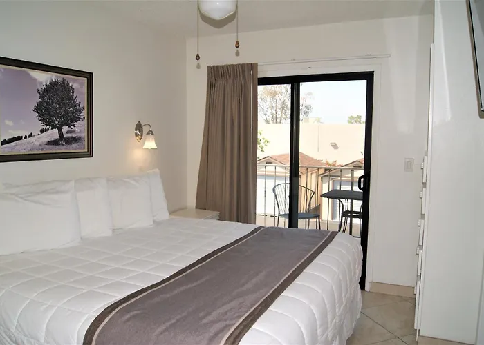 247-fully Furnished 1br Suite-pet Friendly *